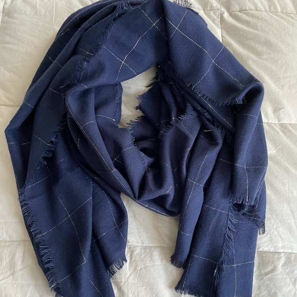 Scarf Bundle - Picture 2 of 6